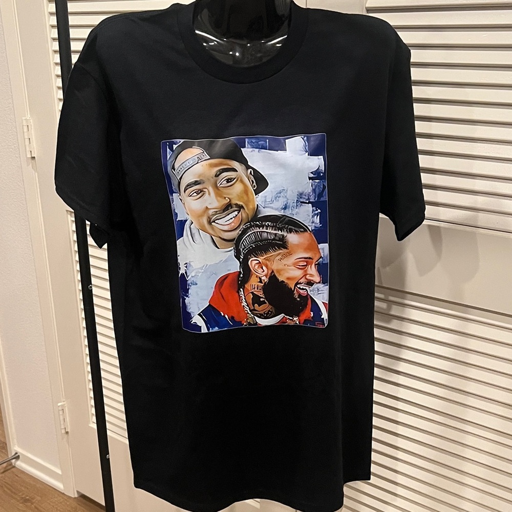 Gildan Black Tee with Iconic Graphic